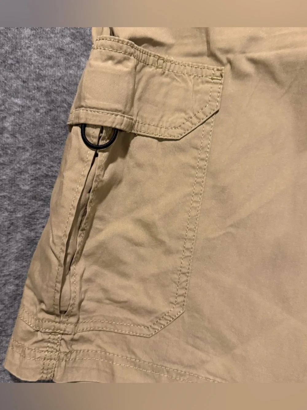Lee Extreme Motion Cargo Shorts Men’s 48 tan long 10” stretch flex comfort NWT